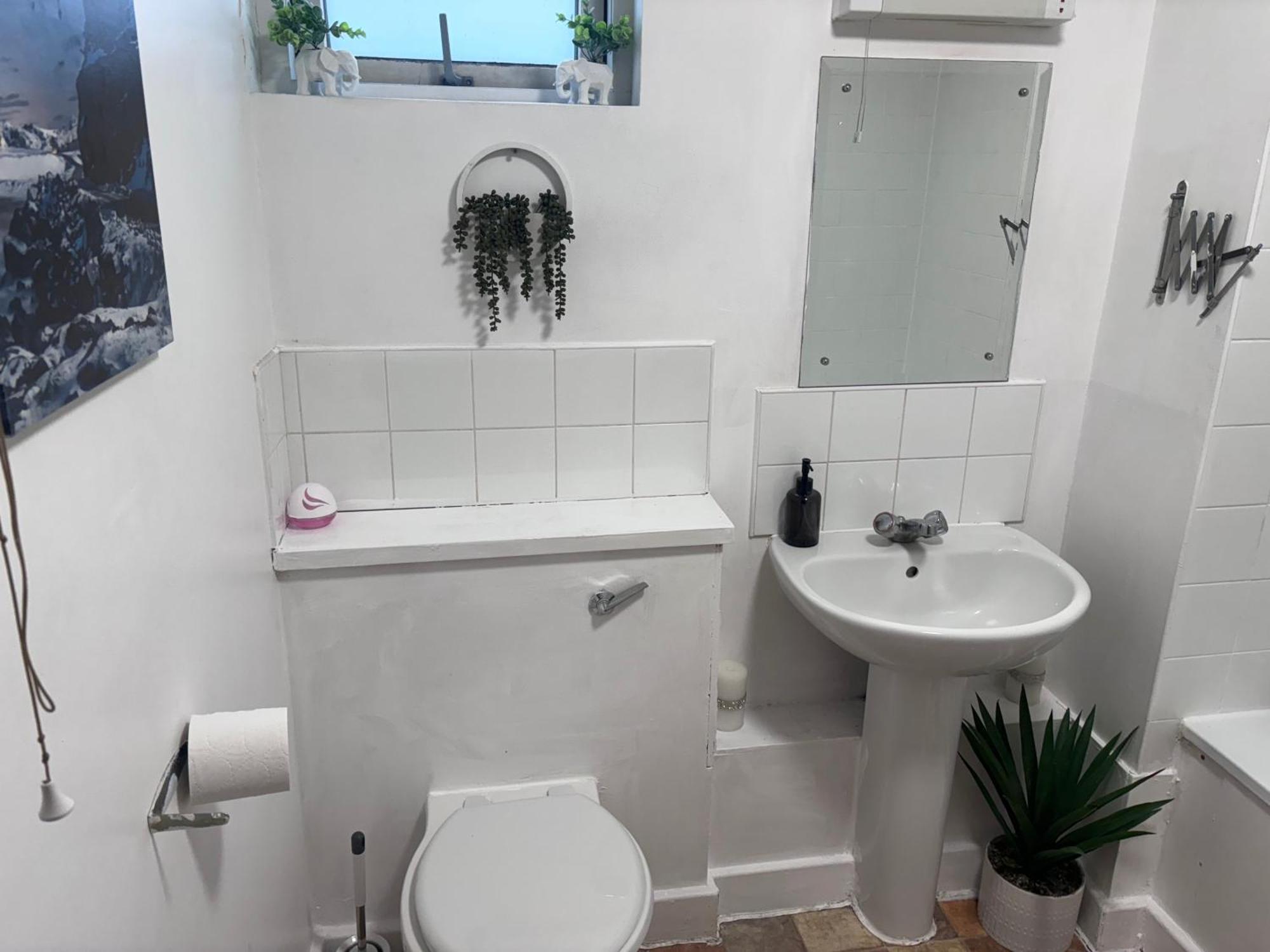 1br-sleeps4-35mintocentrallondon-40mintoheathrow Appartement Londres